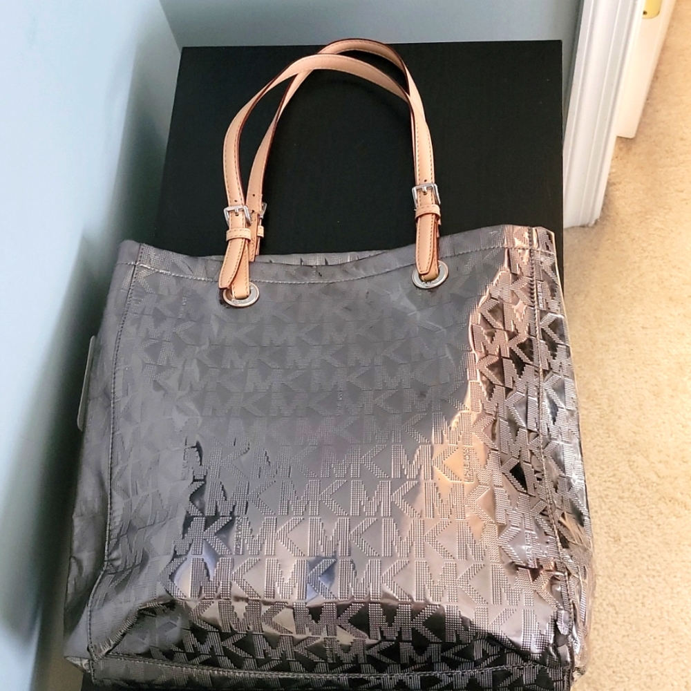 Michael Kora Metallic Tote 14x13